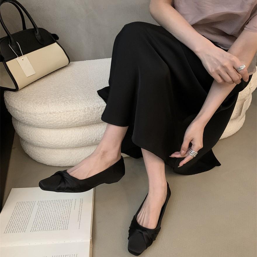 Stylish and beautiful, not tired, shallow mouth flat-soled single shoes, women's skirt, commuter work shoes