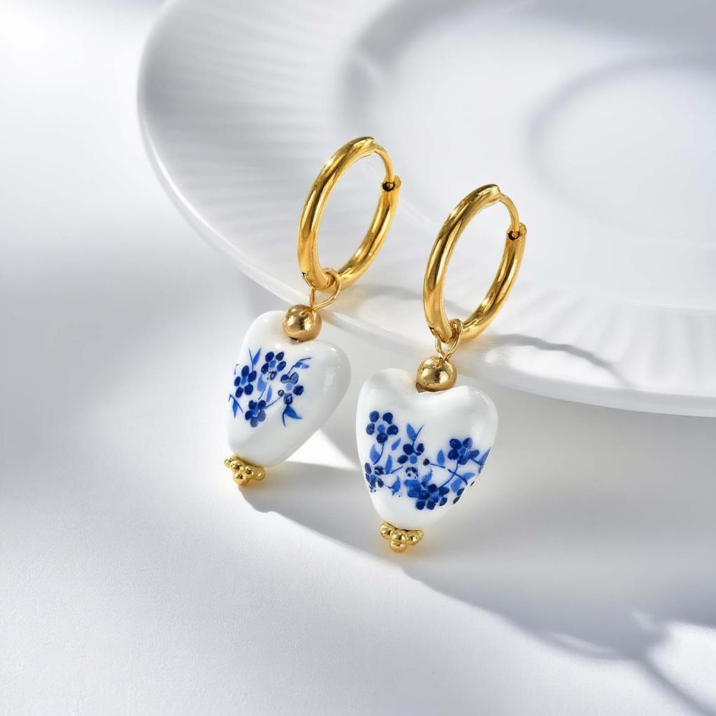 Retro Heart-shaped Porcelain Earrings for Women,Blue and White Imitation Pearl Chinese Cultural Earrings,Charm Jewelry Gifts