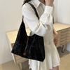 Large Capacity Underarm Bag for Women In Summer New Fashion Casual Shoulder Bag Simple Fashion Commuter Tote Bag