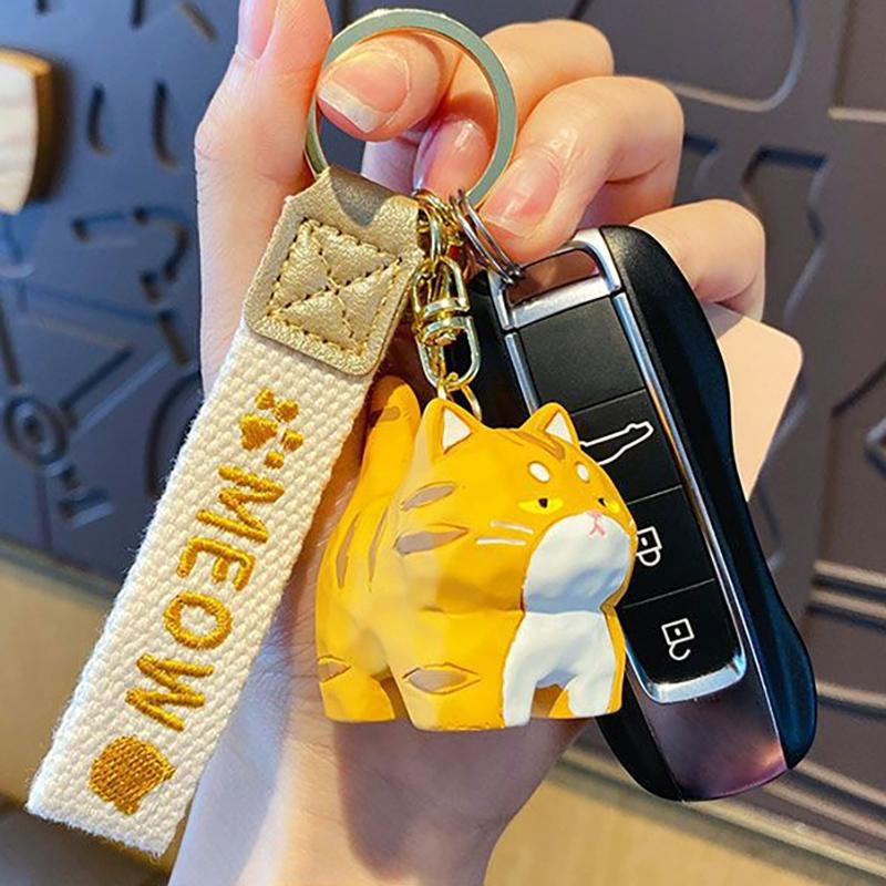 Resin Wood Carved Cat Keychain Cute Cartoon Animal Keychain Creative Exquisite Keychain Bag Pendant For Kids Gift