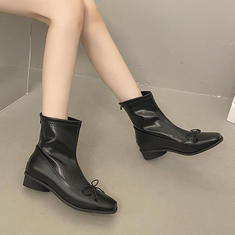 Gentle wind bow short boots autumn 2025 new square head flat bottom versatile women's boots solid color simple women's boots