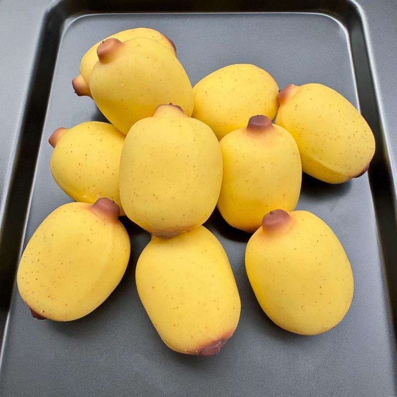 1Pcs Slow Rebound Anxiety Relief Fidget Gadget Simulated Crispy Mini Sesame Banana Squeeze Handmade Stress Relief Toy