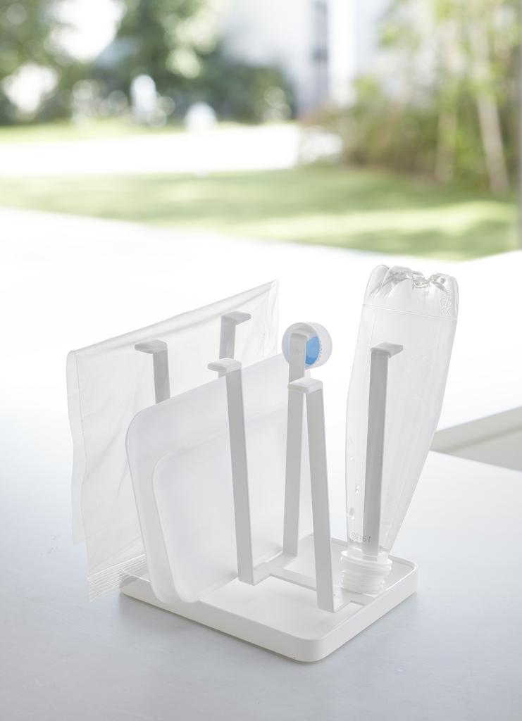 Yamazaki Industries Glass Stand Tower Slim White 2847