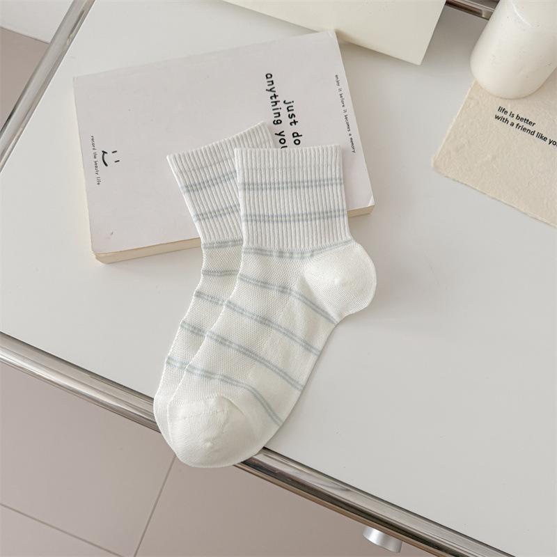 

Cute Cartoon Teddy Bear Embroidered Socks for Children. Mesh Inner Layer for Good Ventilation. Non-rigid Mid-calf Cotton Socks. 1 pair