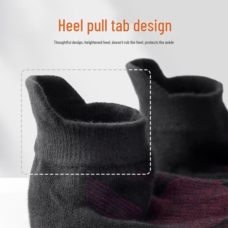 Chaussettes d'été de sport à cinq doigts en coton pour hommes et femmes - Courtes, fines, parfaites pour la course à pied, le fitness, le football et le basketball.