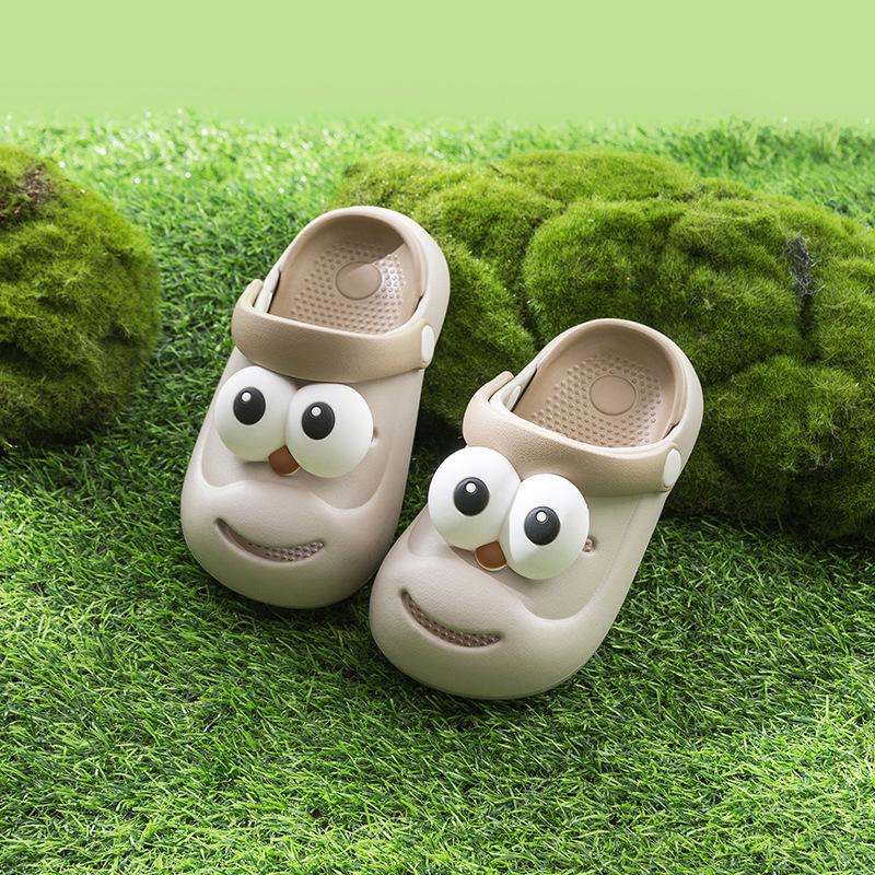 

EVA children s slippers boys and girls cute big eyes cartoon medium older children wear soft-soled cool slippers 22cm