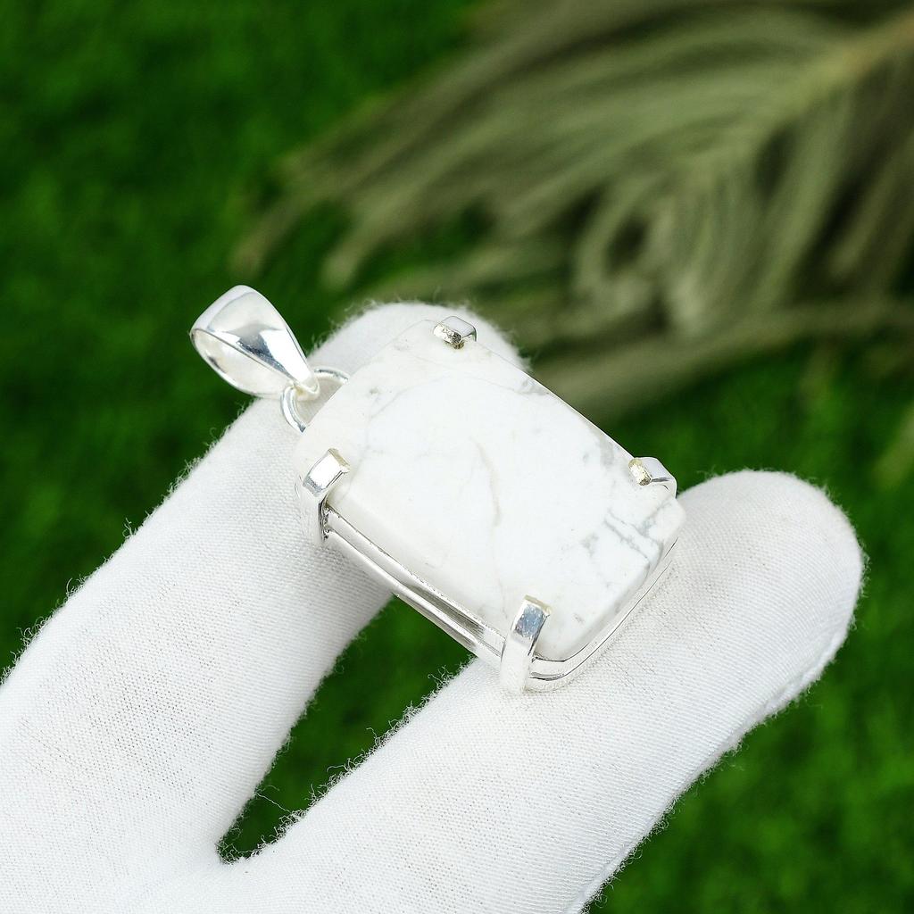 Zářivý Howlitový Kámen 925 Stříbro Narozeniny Matka Zásnuby Artisan Boho Přívěsek