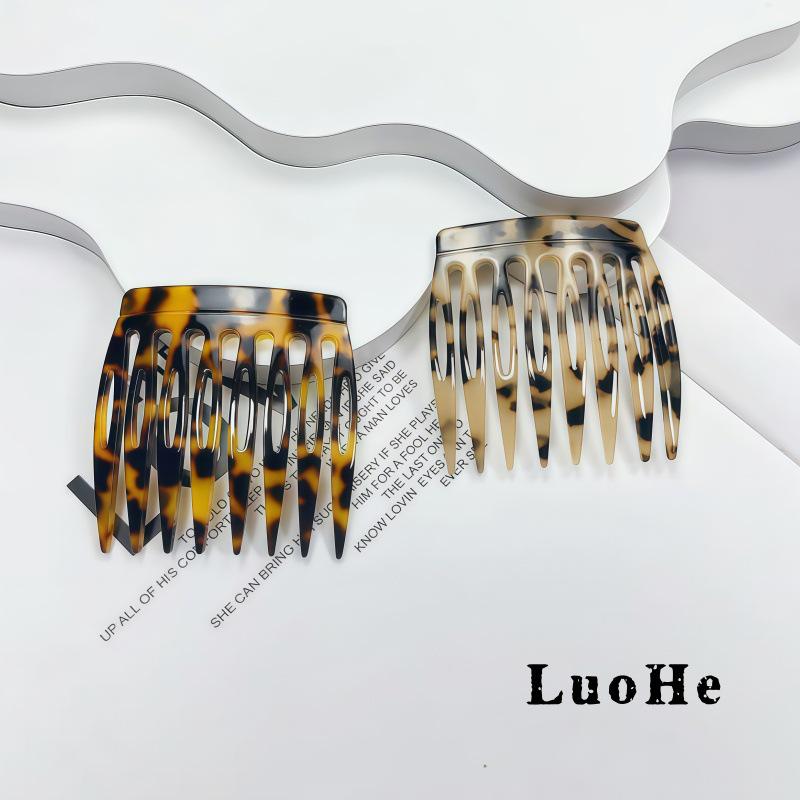 Leopard Print Anti-static Hair Comb - Acetate Hair Accessory for Bangs, Anti-frizz, and Extra Style