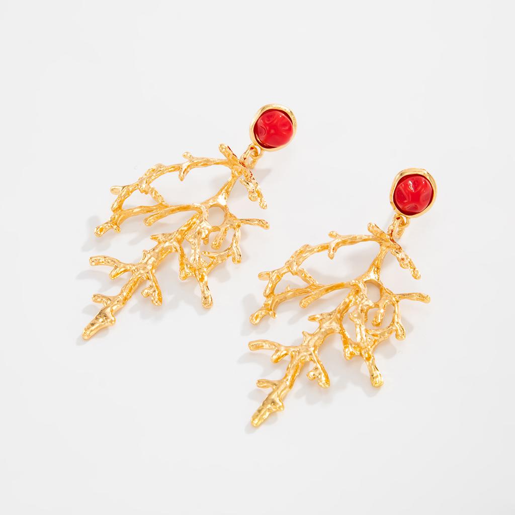 Design Pleated Three-dimensional Flower Coral Stud Earrings Ins Smooth Irregular Disc Earrings
