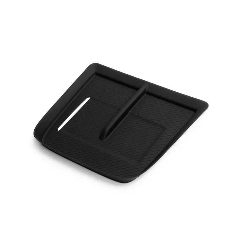 Lynk & Co 08 Wireless Charging & Dustproof Silicone Tray – 2023 Compatible