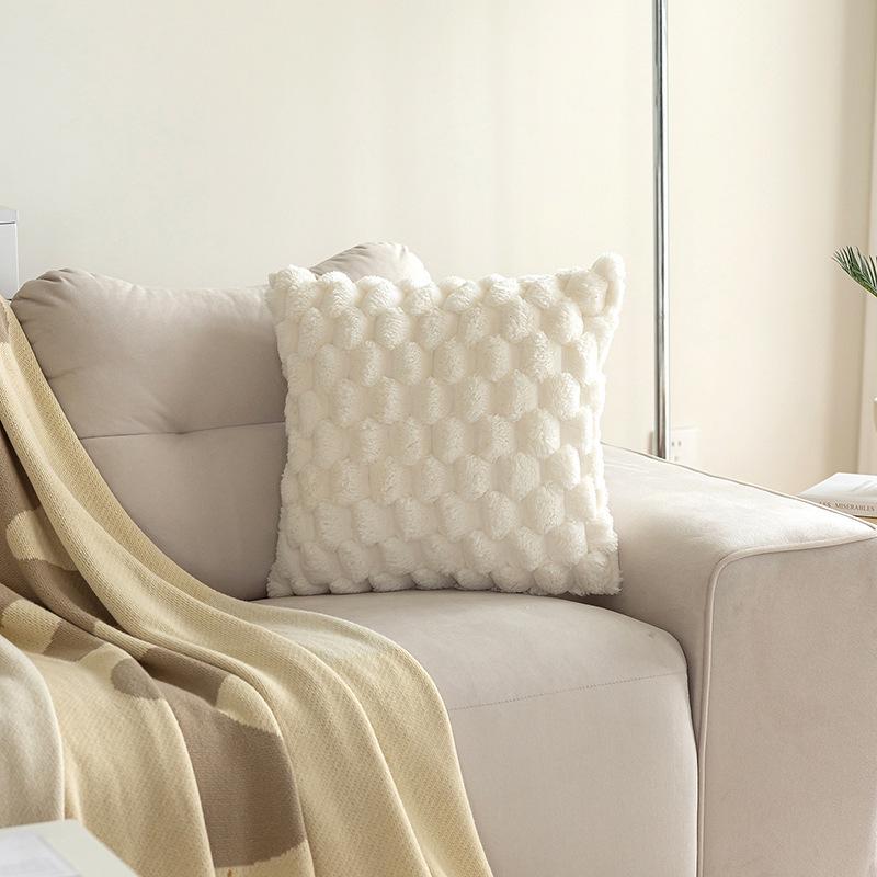 Imitation Rabbit Fur Cushion Cover - Plush Pineapple Pattern for Sofa or Bedroom