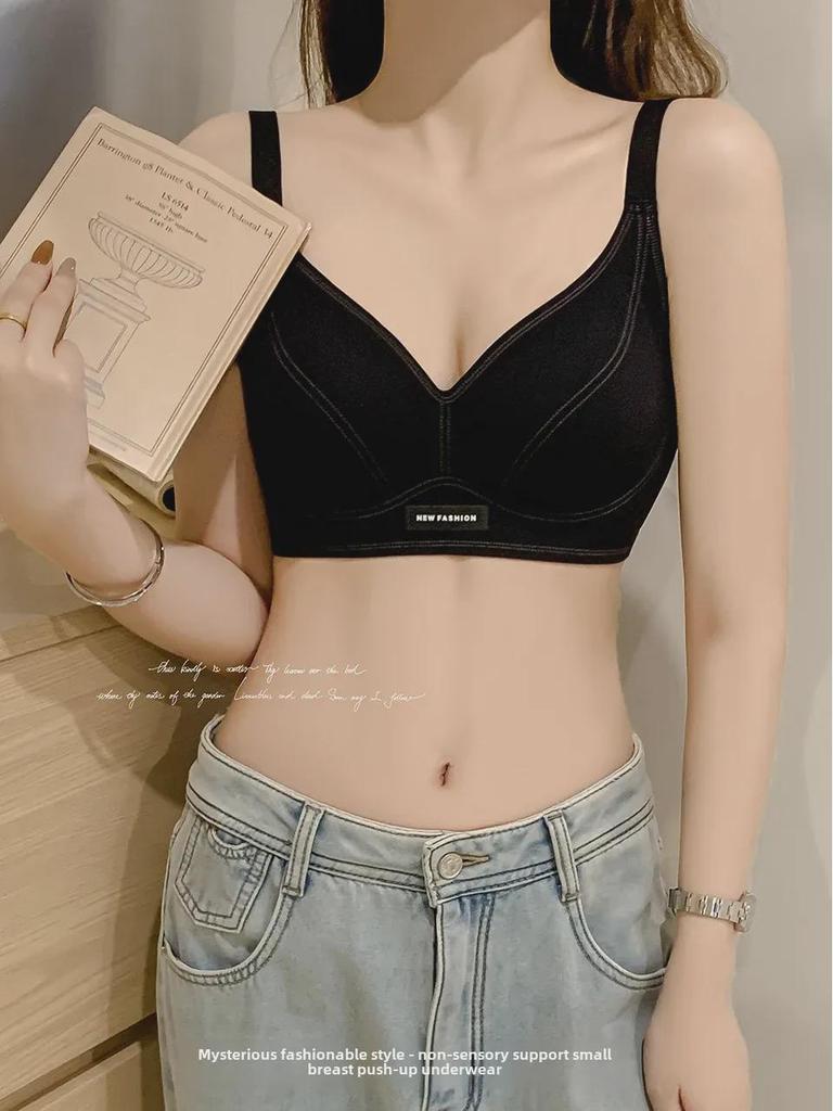 Zodiac Red Seamless Women's Bra: Thin, Gathered, Wireless, Anti-Sag, Beautiful Back Design