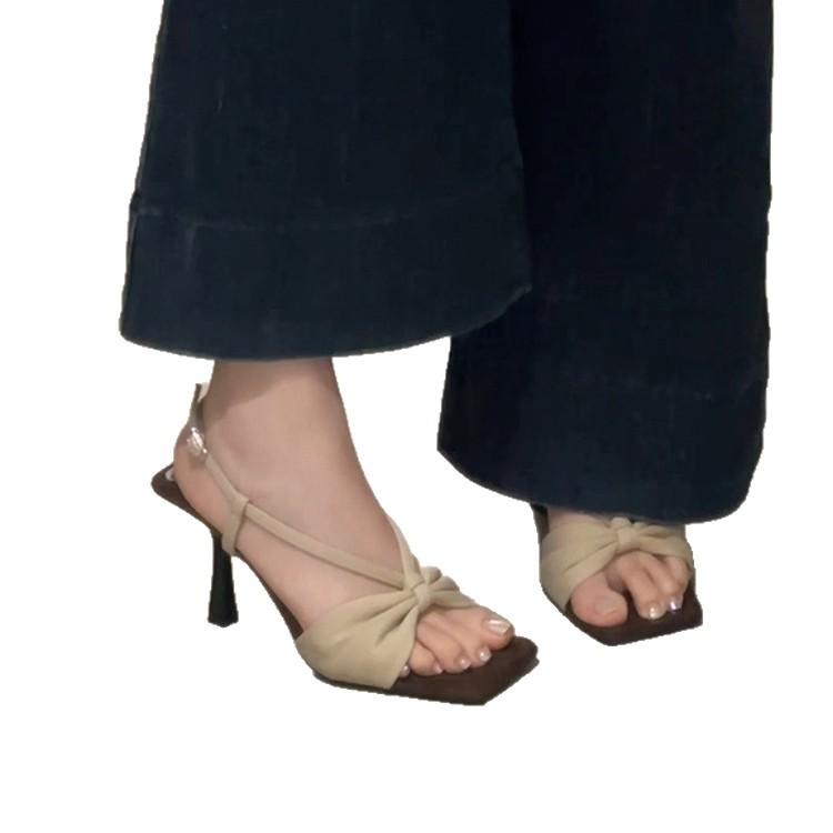 Nouvelles sandales médiévales rétro françaises pour femmes, design de niche, sensation ouverte, bride arrière, talons hauts aiguilles, été, sensation de marcher dans la merde