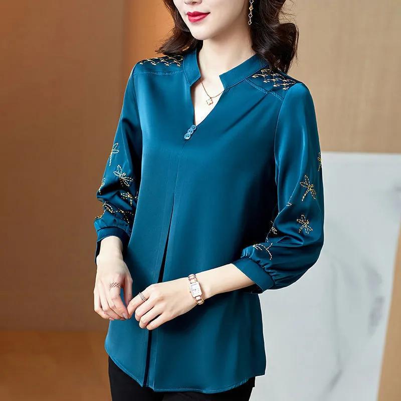 Women's Spring and Summer V-neck Embroidery Loose Satin T-shirt Seven-quarter Sleeve Beautiful and Elegant Tops