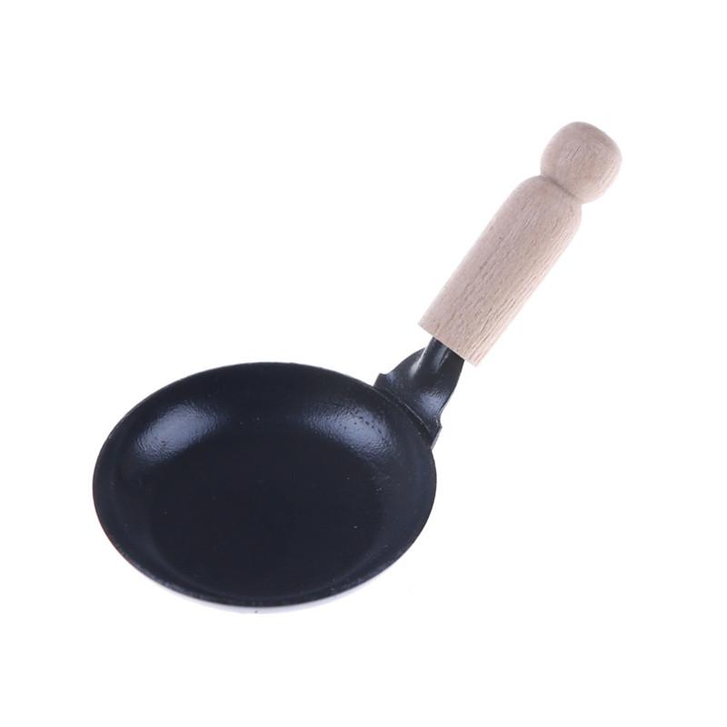 1:12 Scale Doll House Miniature Wood Handle Pan Dollhouse Kitchen Accessory 0