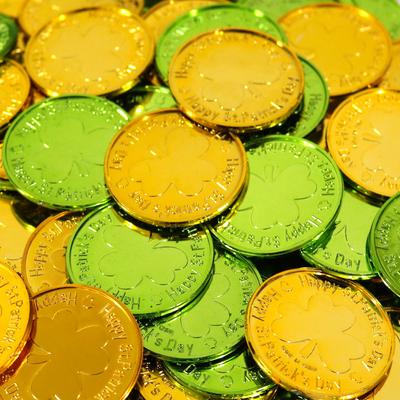 Irlandzki Dzień Impreza Dekoracyjne Monety z Koniczyną Szczęśliwa Trawa Złote Monety St. Artykuły Dekoracyjne na Dzień Świętego Patryka
