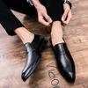 Business-Schuhe für Herren, Slip-On-Loafer im britischen Stil, lässige formelle Lederschuhe, Herrenschuhe, Yuppie-Brogue-Schuhe, männlich