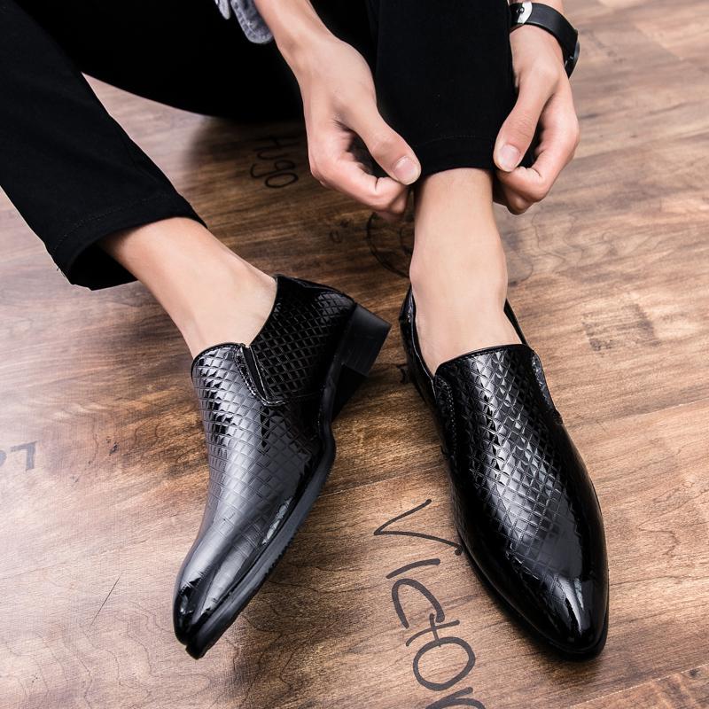 Obchodní boty pro muže slip on mokasíny britský styl neformální formální kožené boty pánské společenské boty boty Yuppie Brogue mužské