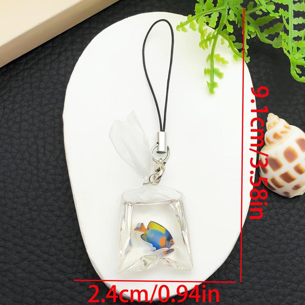 Resin Ocean Blue Yellow Black Small Fish Keychain – Creative Backpack and Car Key Ornament