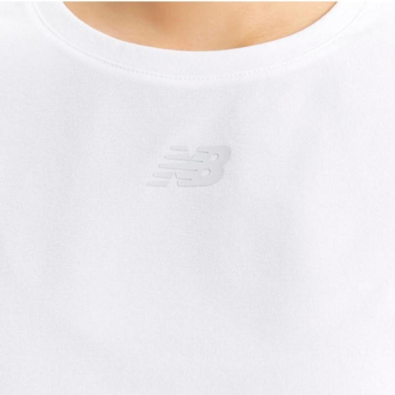 Newbalance Women S Frozen Shirring ShorT Sleeve T eqS Nbnee2w442 10