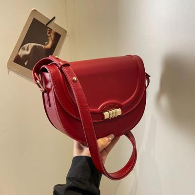 Soft Flap Bag for Women Internal Compartment Crossbody Bag Zipper Pocket Saddle Type PU Bags New