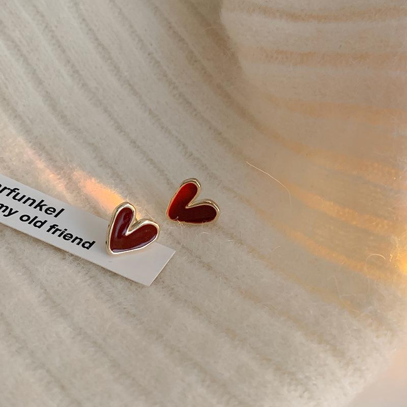 Simple Wine Red Love Stud Earrings for Women Sweet Irregular Heart Enamel Geometry Earrings Girl Aesthetics Jewelry