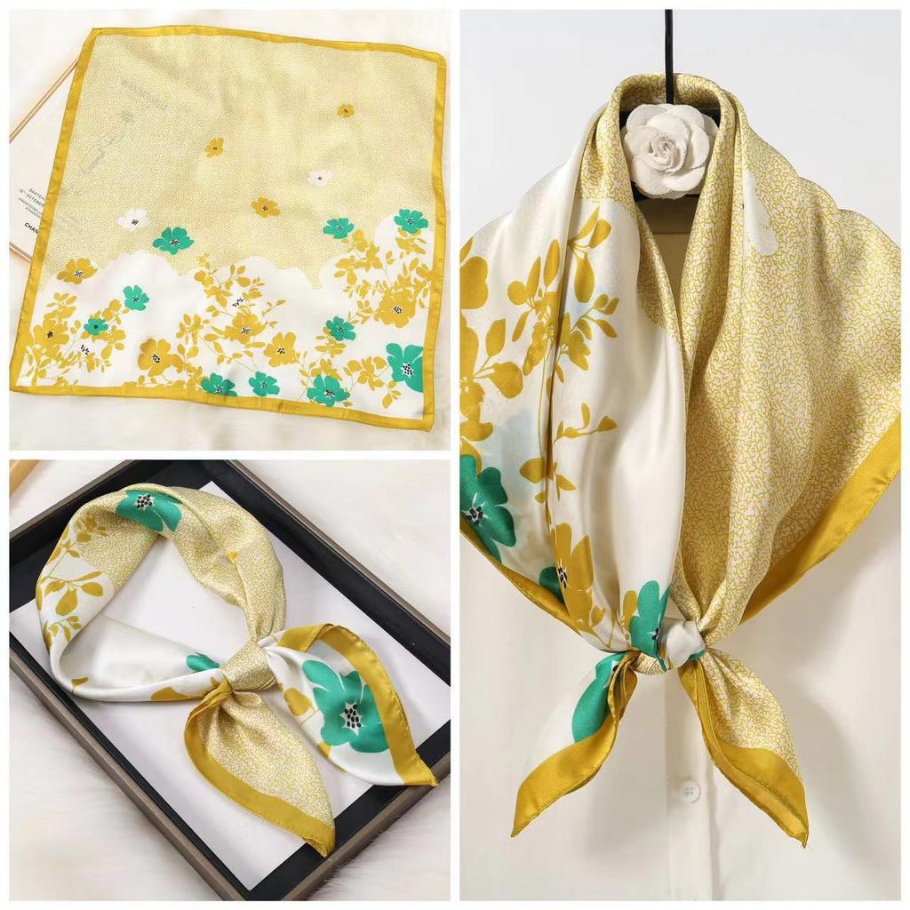 Eleganti Foulard di Seta da Donna Con Centinaia di Camicie, Assistenti di Volo, Decorazione Professionale, Protezione del Collo, Foulard, 70 Foulard Quadrati Piccoli.