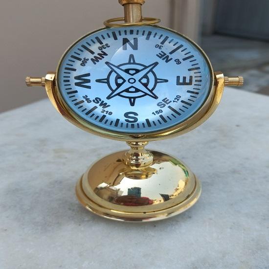 Relógio de Mesa Antigo Vintage Suporte de Lua Acabamento Dourado Brilhante Latão 12,7 Cm