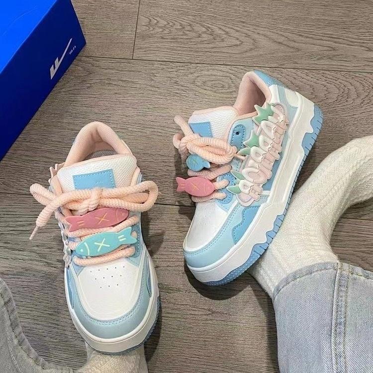 Explosive change niche original dopamine Kitty cat little white shoes female new student platform bread shoes board shoes