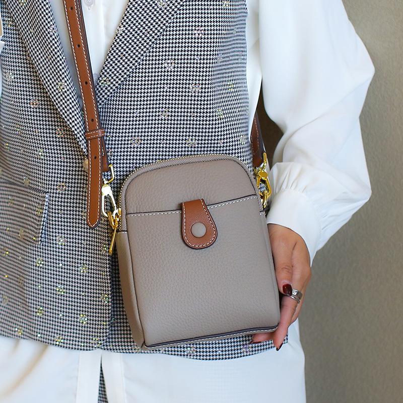 Modische und vielseitige kleine Tasche Damen-Umhängetasche Neue Muscheltasche Nischendesign Münzgeldbörse Umhängetasche