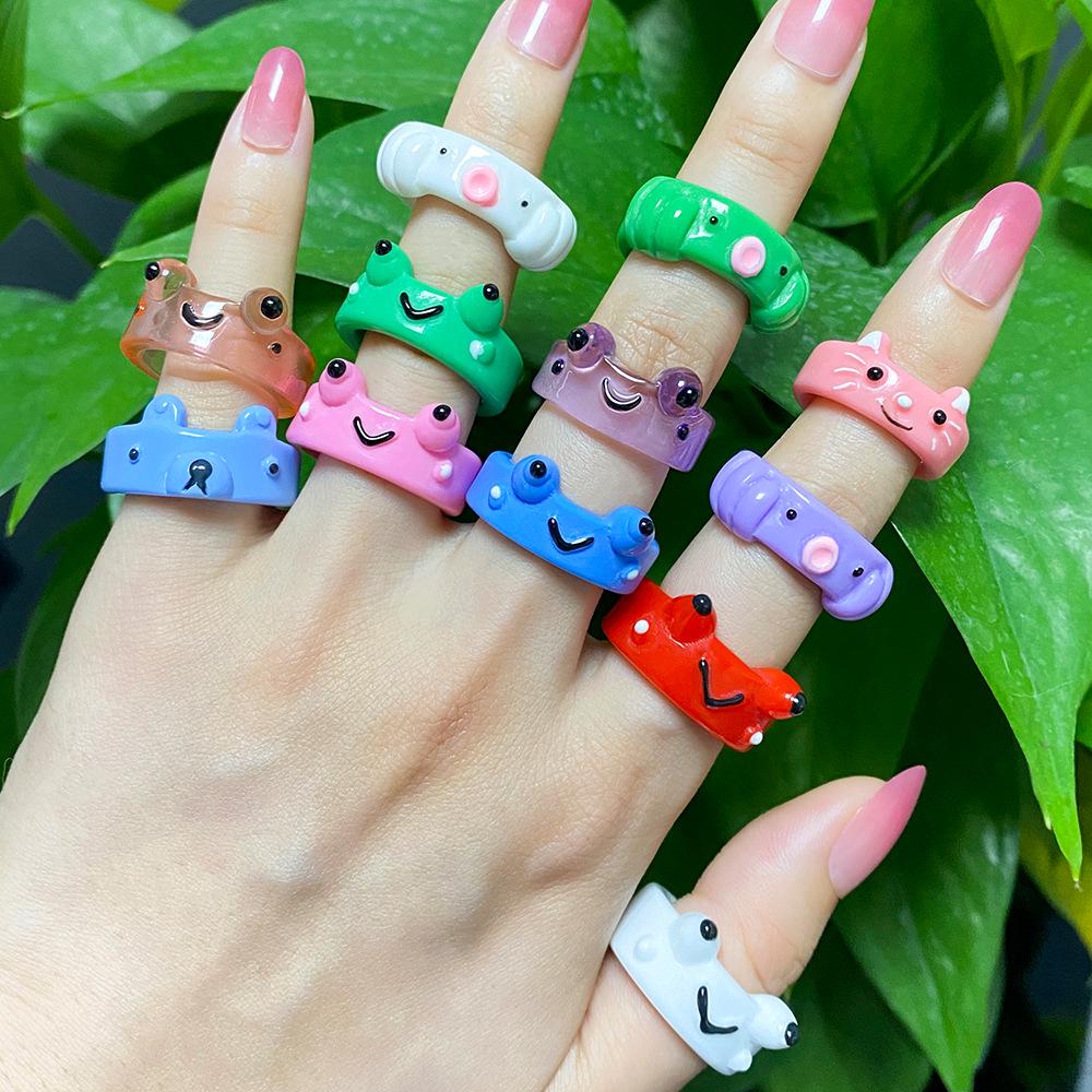 Anello in Resina a Forma di Rana Cartone Animato Bizzarro: Stile Carino e alla Moda per l'Indice o il Dito dell'Articolazione