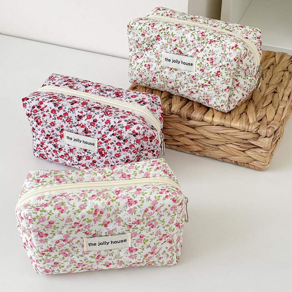 Classic Floral Pattern Makeup Bag With Zipper For Girls Travel And Daily Use