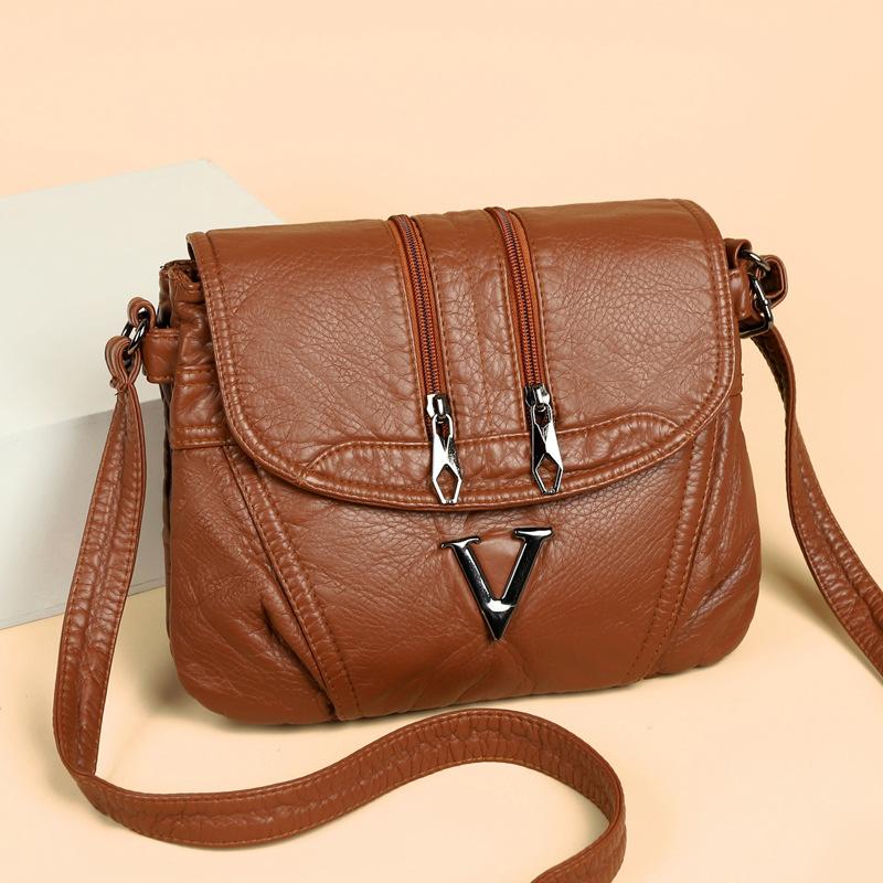 Small Square-shaped Trendy Crossbody Bag for Middle-aged Mothers Carrying on Their Shoulders