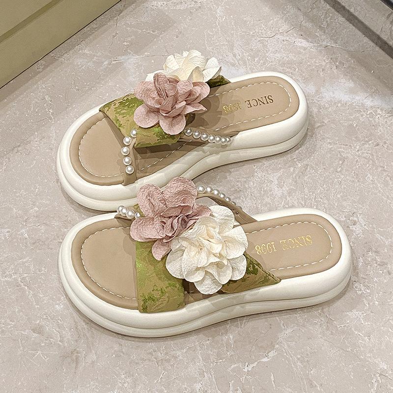 Cool Slippers Women's Summer Outer Wear Fashion 2025 New Beautiful with Skirt Platform Beach Sandals Pregnant Women One-word