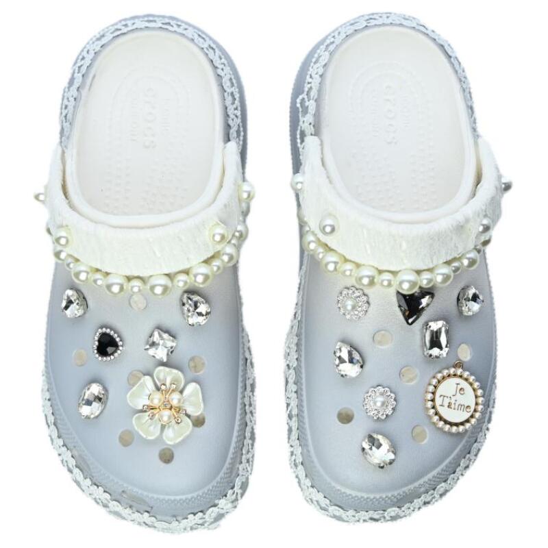 Crocs Crush Clog Silber Barock Exquisite Ästhetik Lochschuhe Gleich für Männer und Frauen Premium Grau