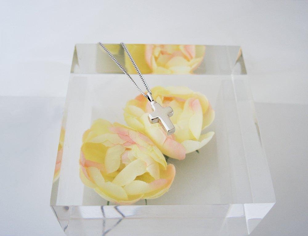 Cross Ashes Silver Handheld Memorial [Mirai Soso] K-102S Necklace, 925,