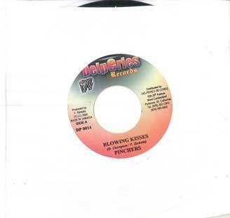 

7-дюймовая пластинка PINCHERS - Посылаю поцелуи DP0014 DELPERIES 2004 Ямайка Регги, Ска и Даб Б/У