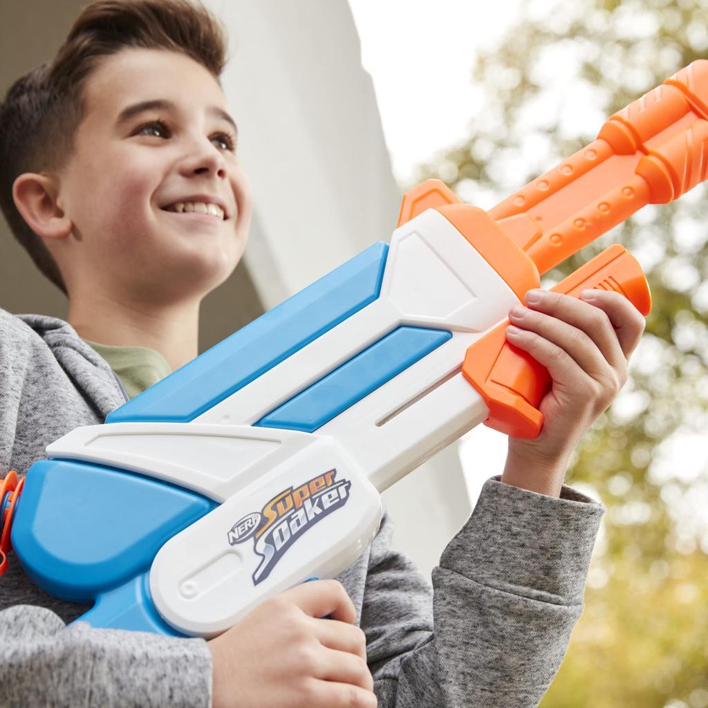 Hasbro Nerf Super Soaker Twister Water Blaster, 1094 mL Tank Capacity, Two Twister Water Jets, Pump-action Water Gun, Water Play Toy for Kids and