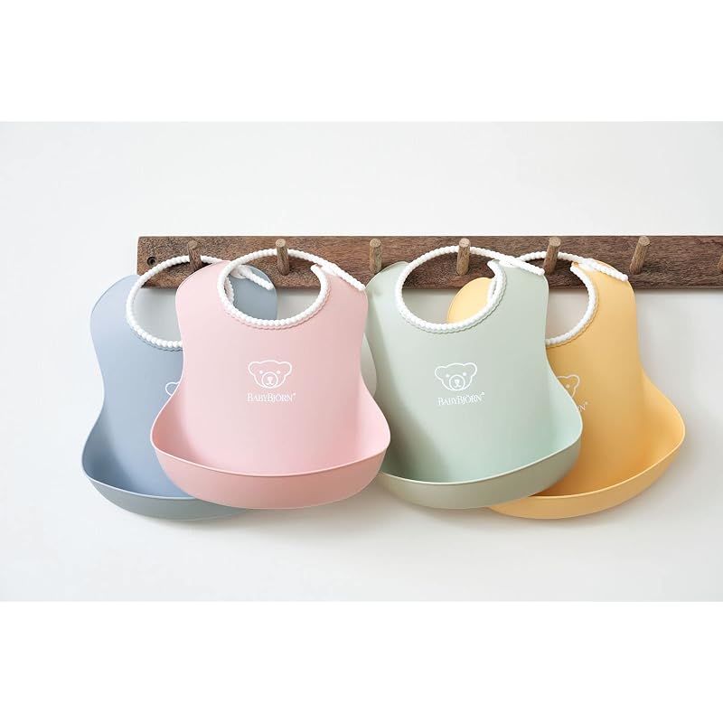 [BabyBjorn] Baby Bib, Powder Pink, One Size Fits All, Infinitely Adjustable Neck Size, Ultra-Lightweight Design (Only 66g) (Silicone-Free)