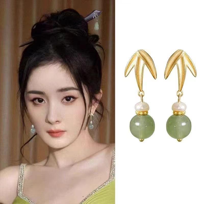 Retro Hollow Out Lotus Jade Ancient Earrings Chinese Style Earrings Women Ear Drop Ear Accessories