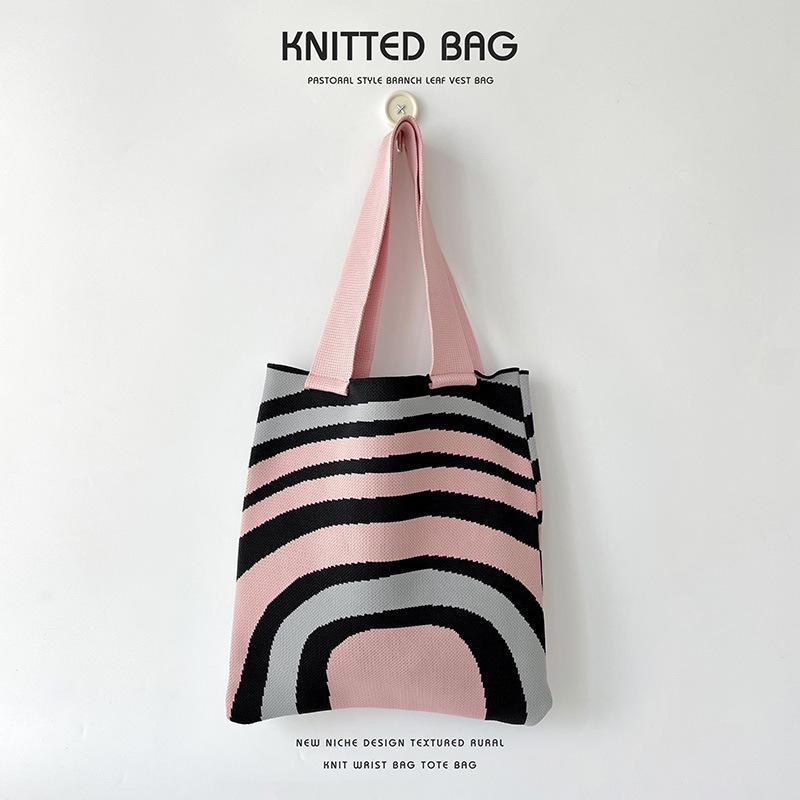 Niche Pink Semicircle Knitted Shoulder Bag: Large Capacity Tote for Women