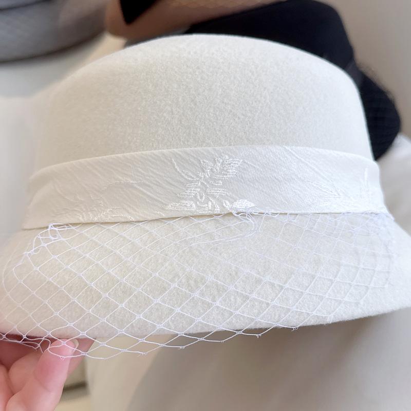 Hepburn small fragrant wool basin hat Autumn winter simple elegant bow fisherman hat women's banquet top hat