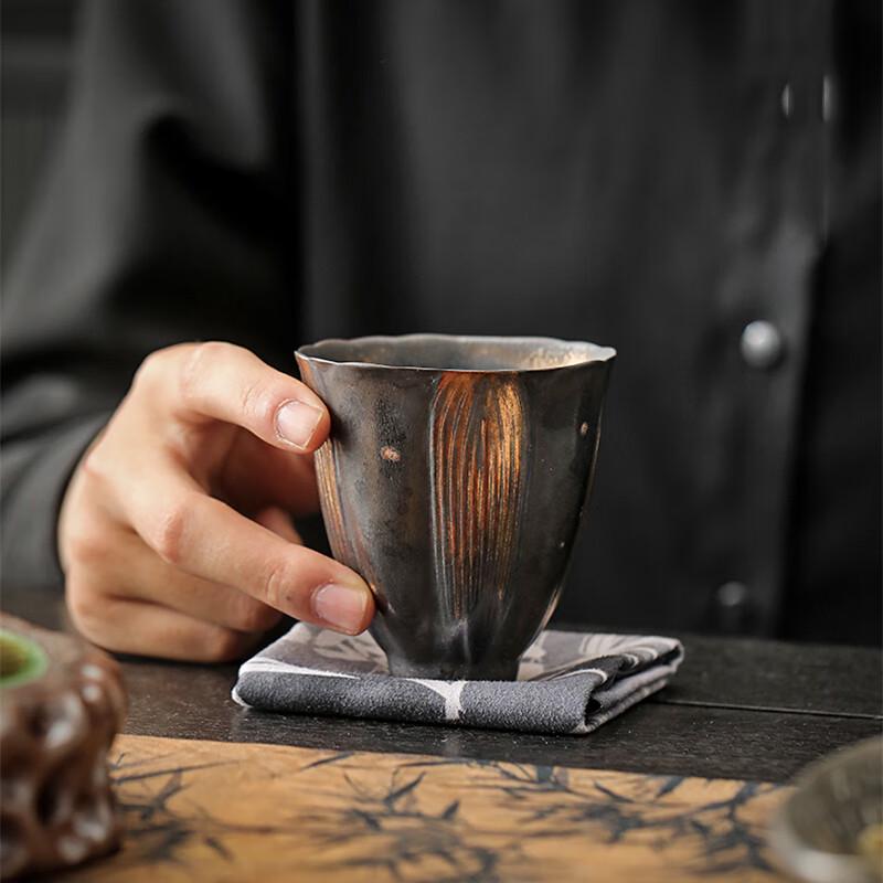 

Pabei Gilded Lily Ceramic Teacup 120ml