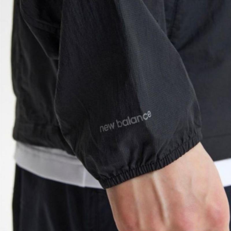 New Balance Uni Lightweight Windbreaker Nbnagco203 19