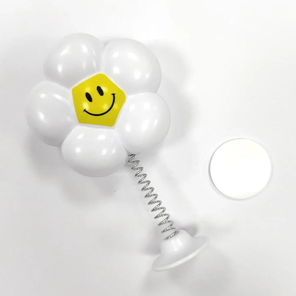 Helmet Shaking Small Smile Flower Decoration Motorcycle Bike Helmets Cute Sun Flower Decor Driving Styling Helmet Accessories