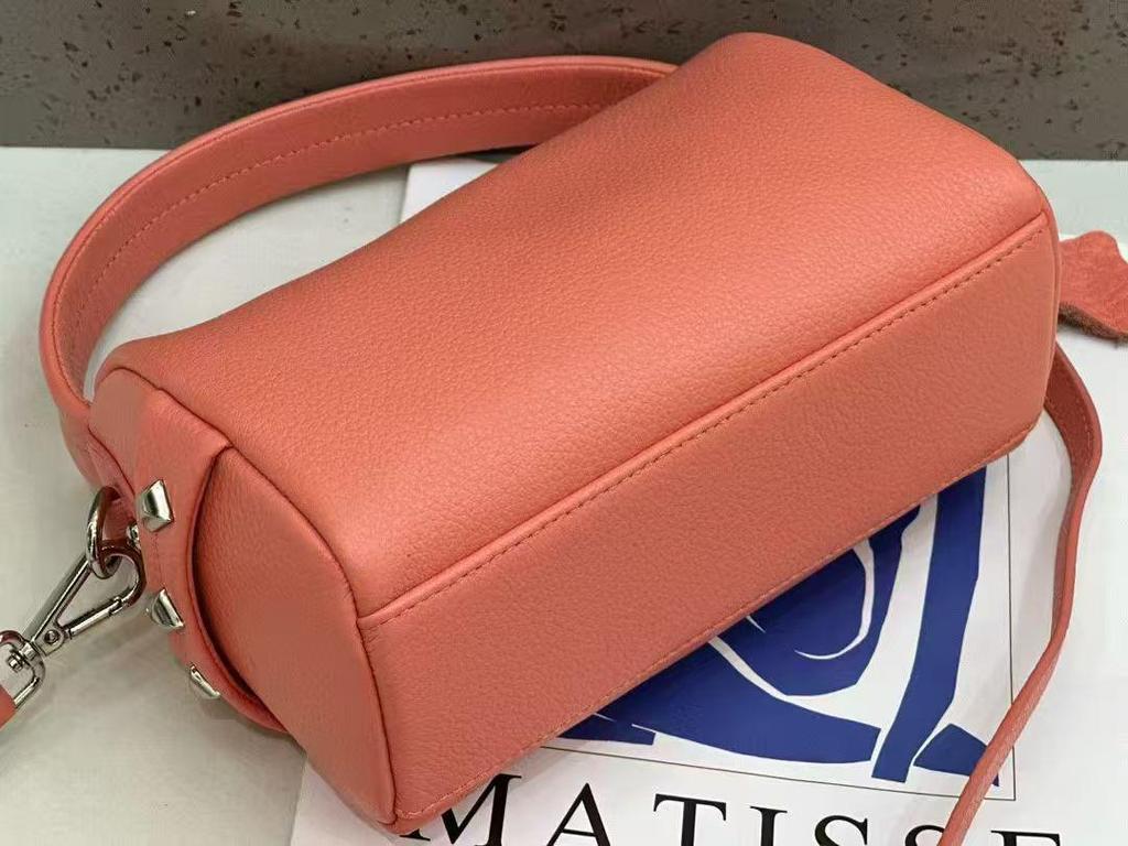 2025 Large Capacity Korean Style Soft Genuine Leather Cheese Handheld Underarm Bag - Light Luxury Casual Niche Design