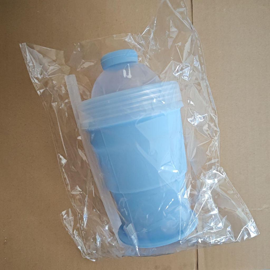 Portable Silicone Ice Hockey Mold Cup with Built-in Water Cup and Straw - Summer Outdoor and Office Use
