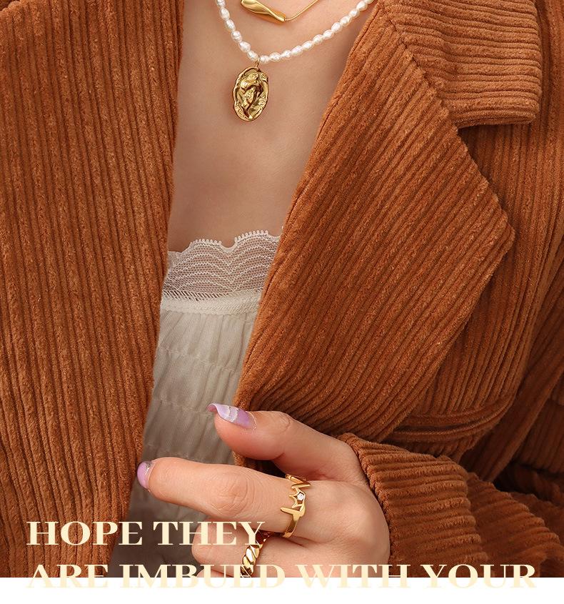 Korean Geometric Twisted Tube Pendant Clavicle Necklace: Non-Fading Gold-Plated Titanium Steel Luxury Jewelry