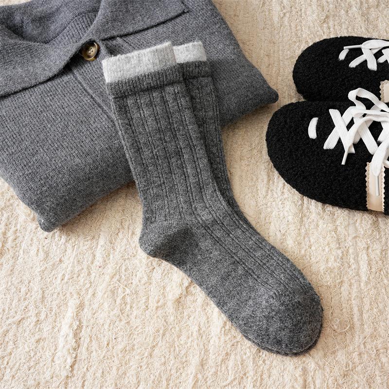 Cashmere Small Floral Dongdaemun Boneless Anti-Pilling Medium Tube Socks Cute Korean Small Fresh Stacking Socks