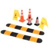 1/18 1/24 Climbing Car Mood Piece Speed Bumps Ice Cream Cones Warning Signs Model Car Scene Accessor